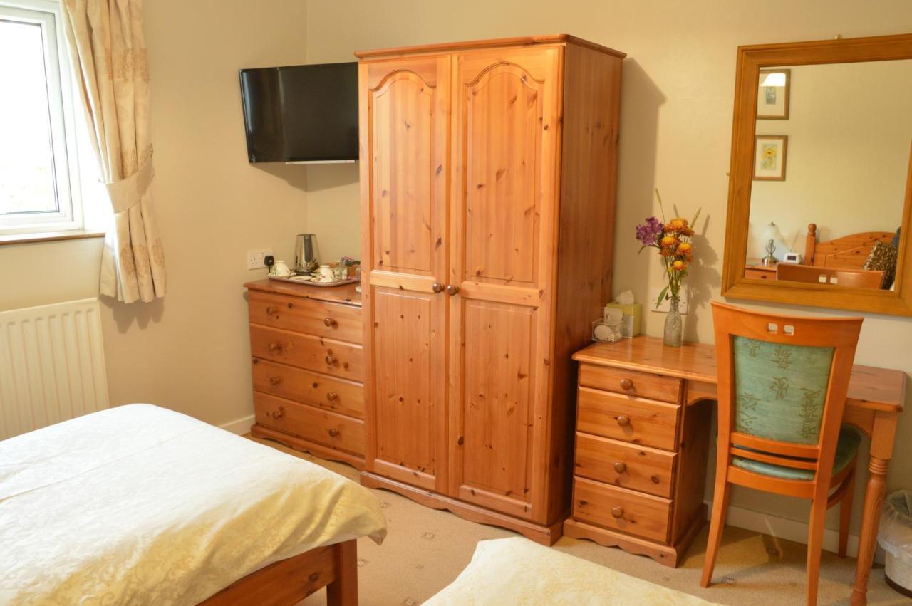 Bryn Hebog Bed & Breakfast Carmarthen Ngoại thất bức ảnh