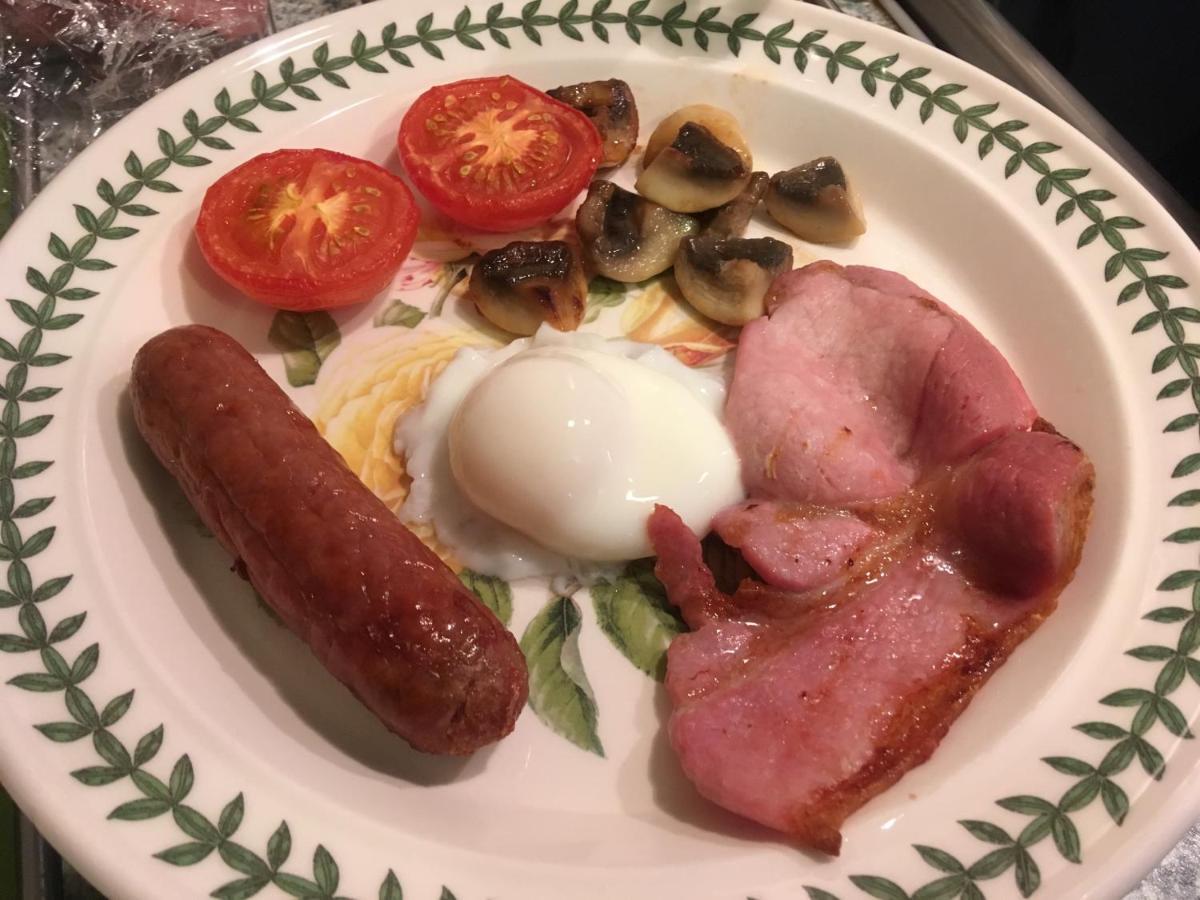 Bryn Hebog Bed & Breakfast Carmarthen Ngoại thất bức ảnh